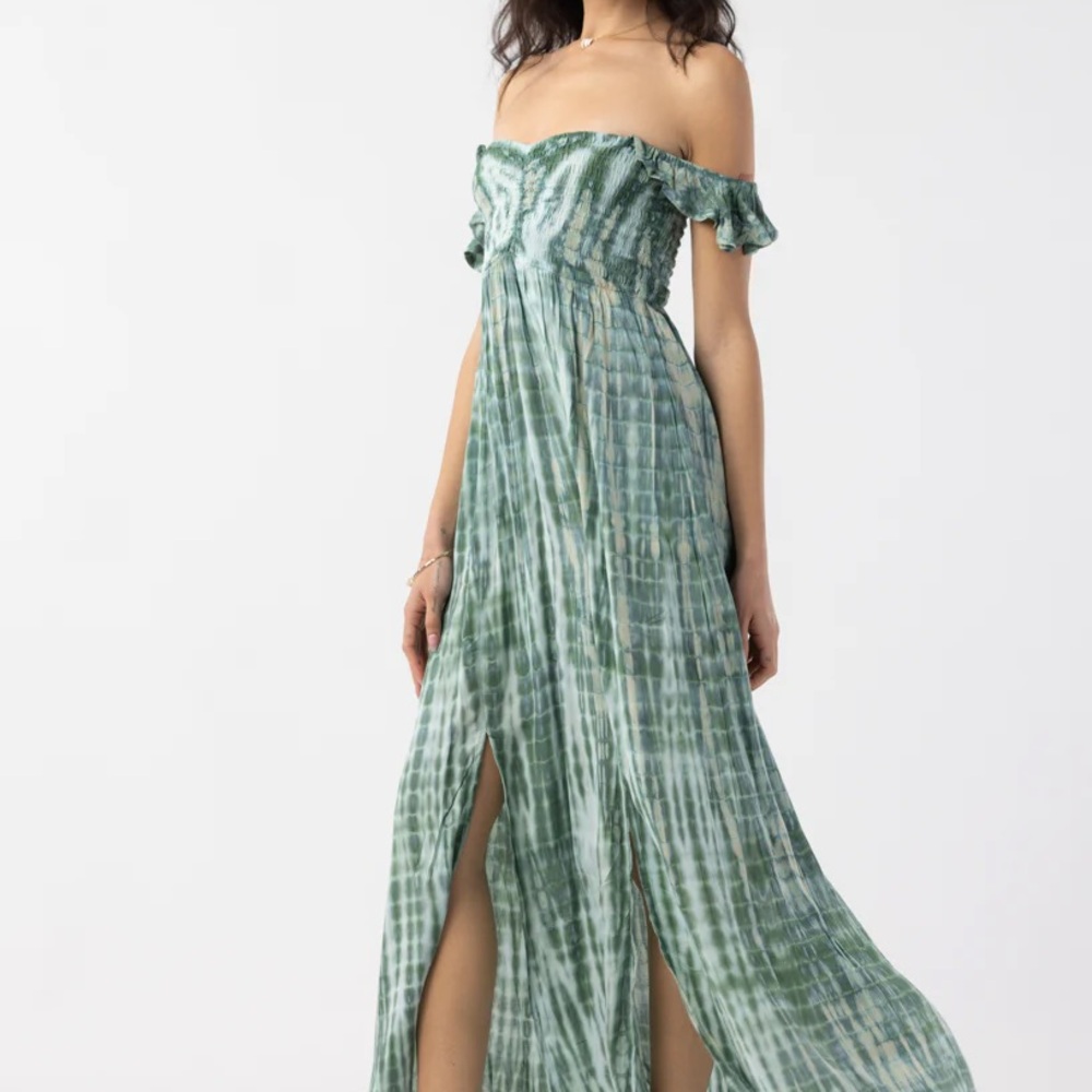 ISO Tiare Hawaii Hollie Maxi Dress